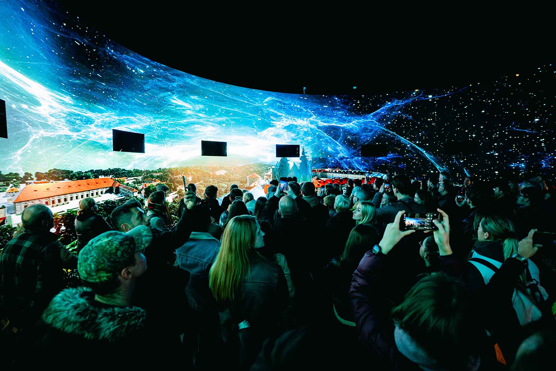 glo EchoCircle